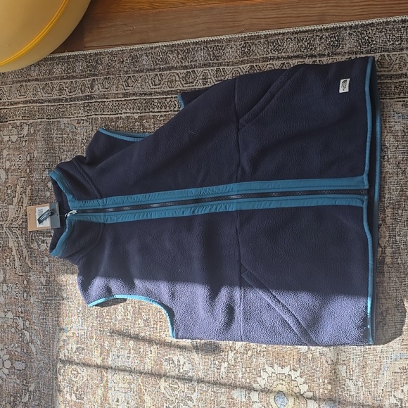 North face vest - Picture 1 of 2